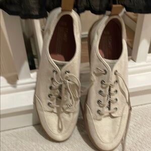 Toms Tan Sneakers with Classic Design